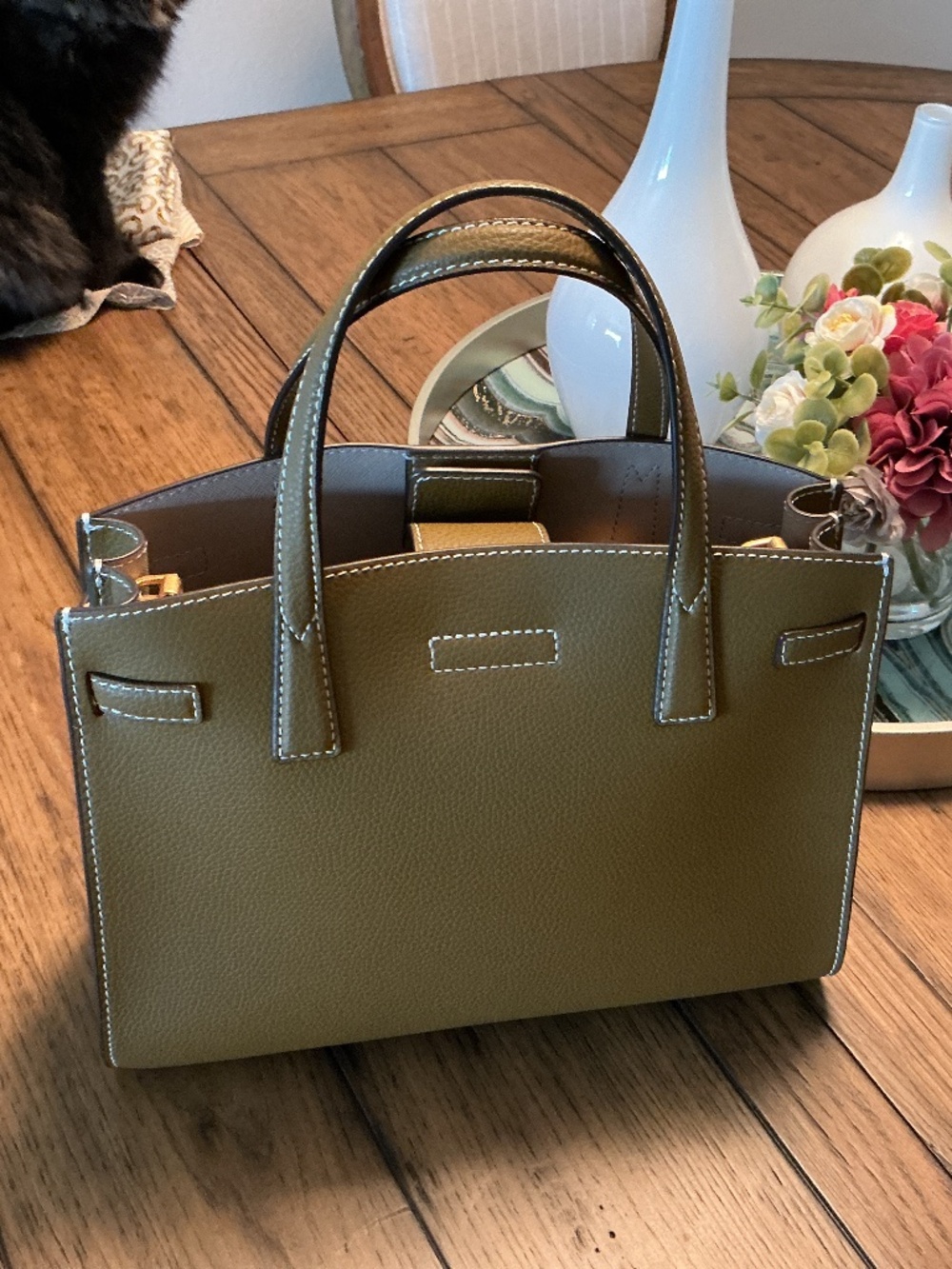 Tory Burch Blake Center Zipper Tote - Picture 2 of 10